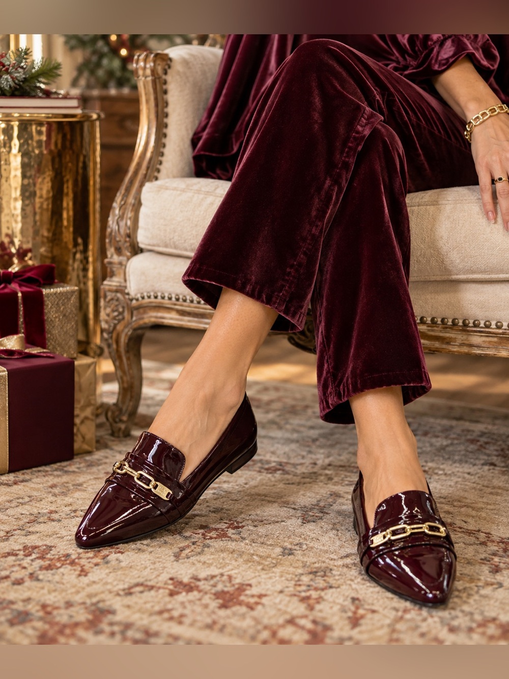 Karl Lagerfeld Paris Nikki Wine Patent Leather Gold Chain Loafers 6.5